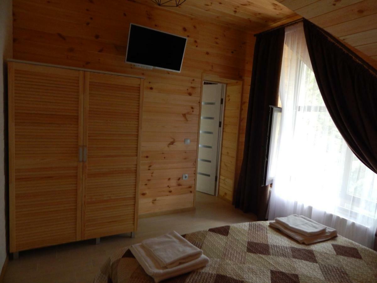 Aparthotel Феєрія Лісу Skhidnytsia Exterior foto