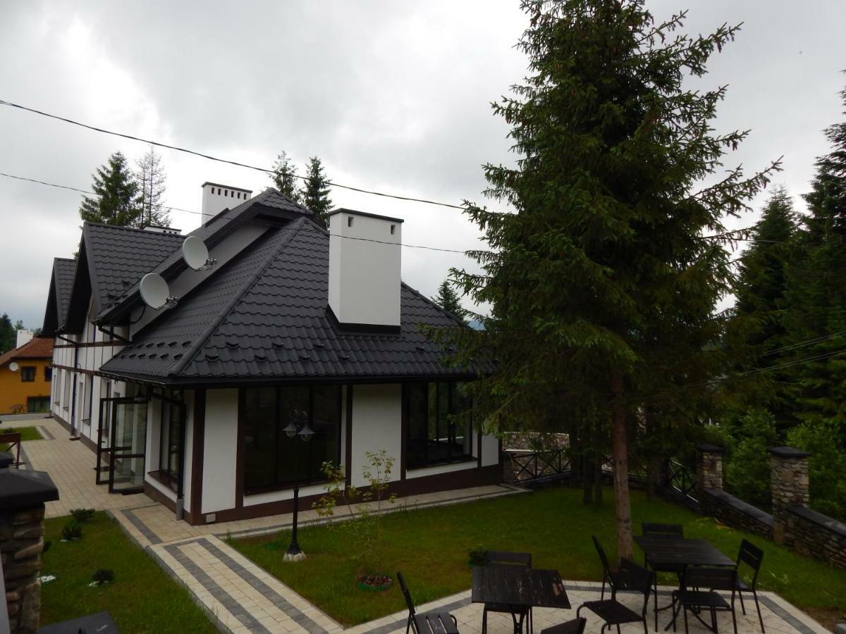 Aparthotel Феєрія Лісу Skhidnytsia Exterior foto