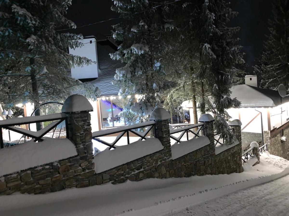Aparthotel Феєрія Лісу Skhidnytsia Exterior foto